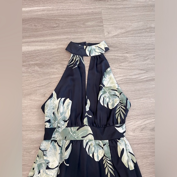 Dress Forum Los Angeles stall blue tropical halter maxi dress.Size:S.Gently Used - Picture 3 of 3